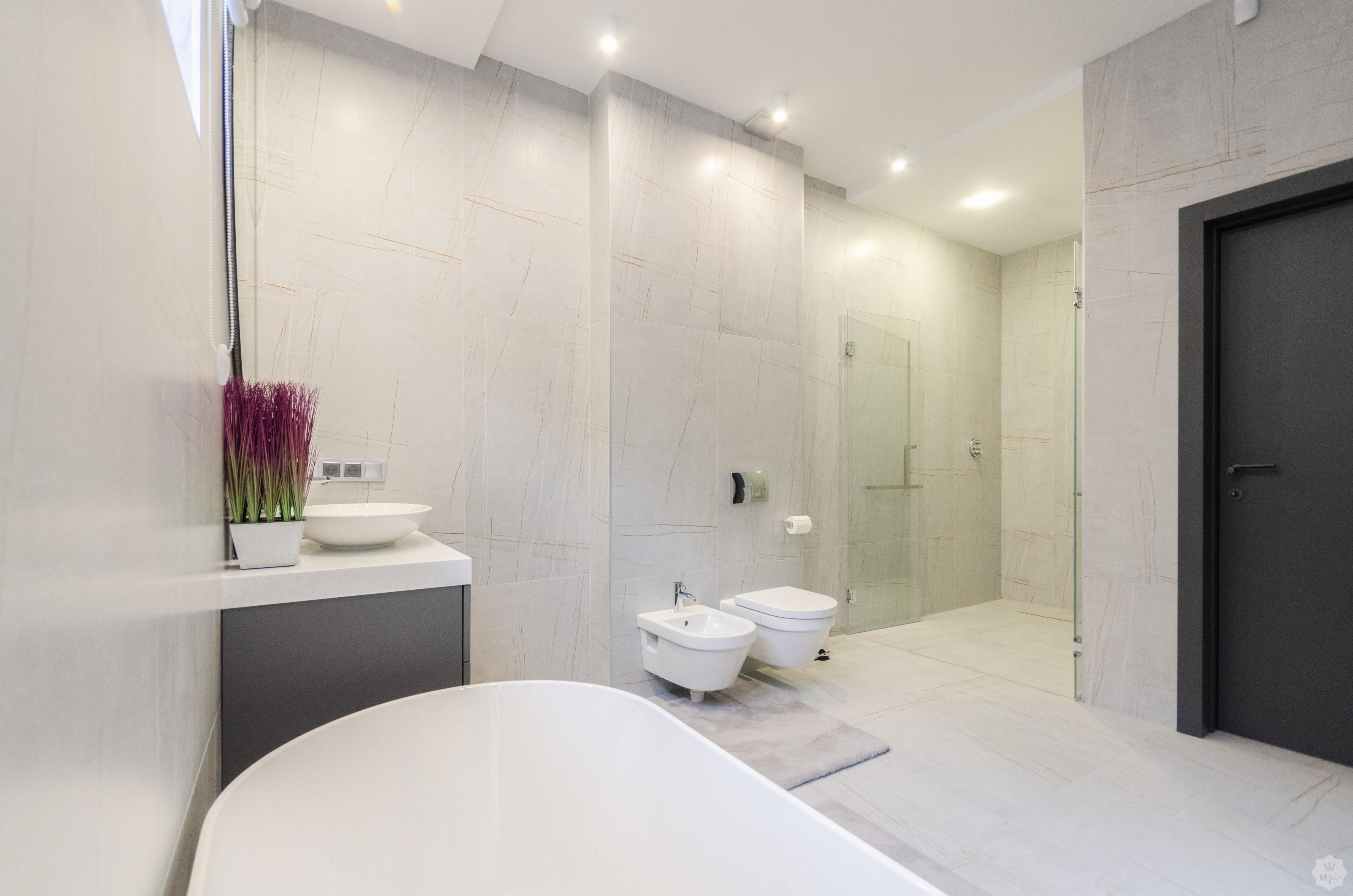 Продажа коттеджа с ремонтом под Киевом в Конча-Заспе