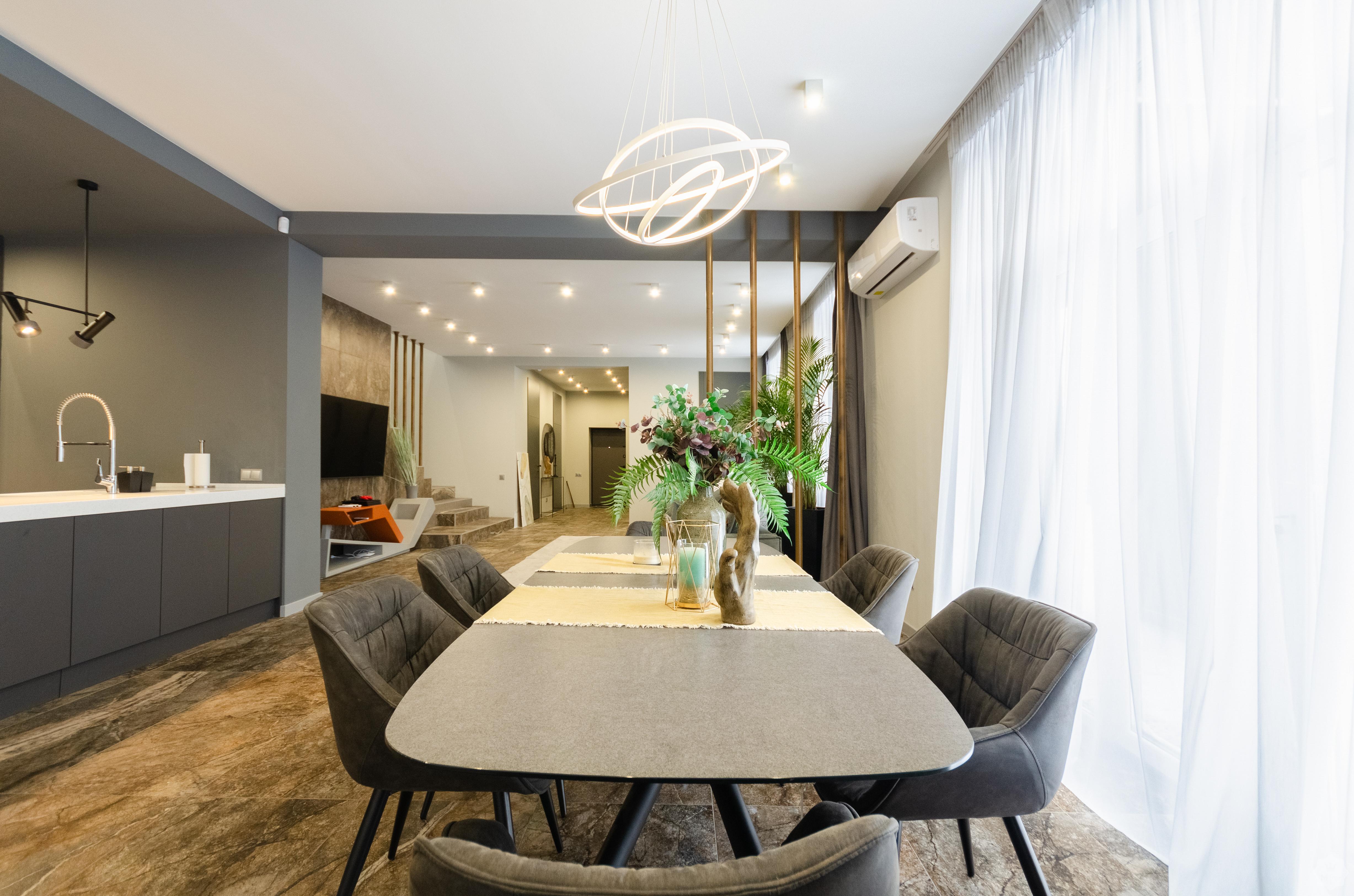 Продажа коттеджа с ремонтом под Киевом в Конча-Заспе