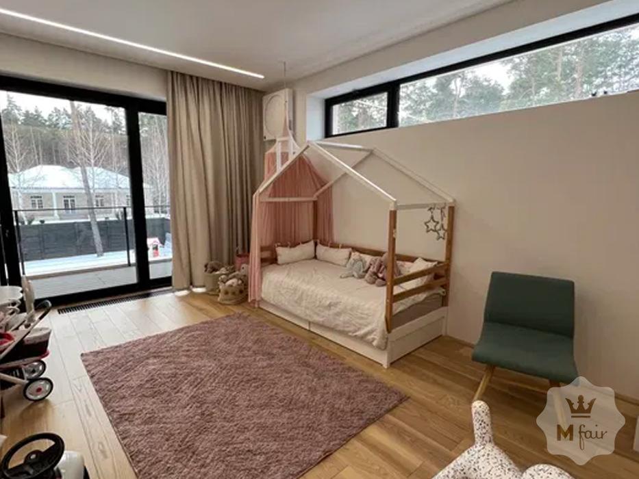 Продажа современного дома с ремонтом под Киевом в Буче