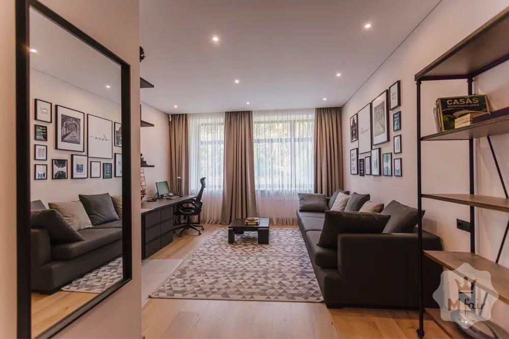 Продажа дома с бассейном в сосновом лесу в Буче под Киевом