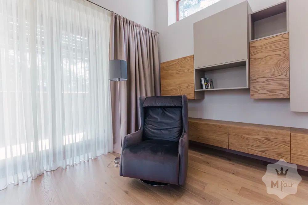 Продажа дома с бассейном в сосновом лесу в Буче под Киевом