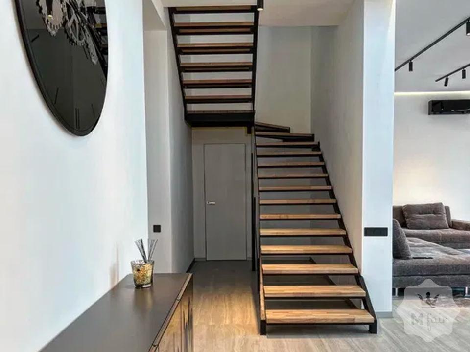 Продажа нового дома в стиле хай-тек в Буче под Киевом