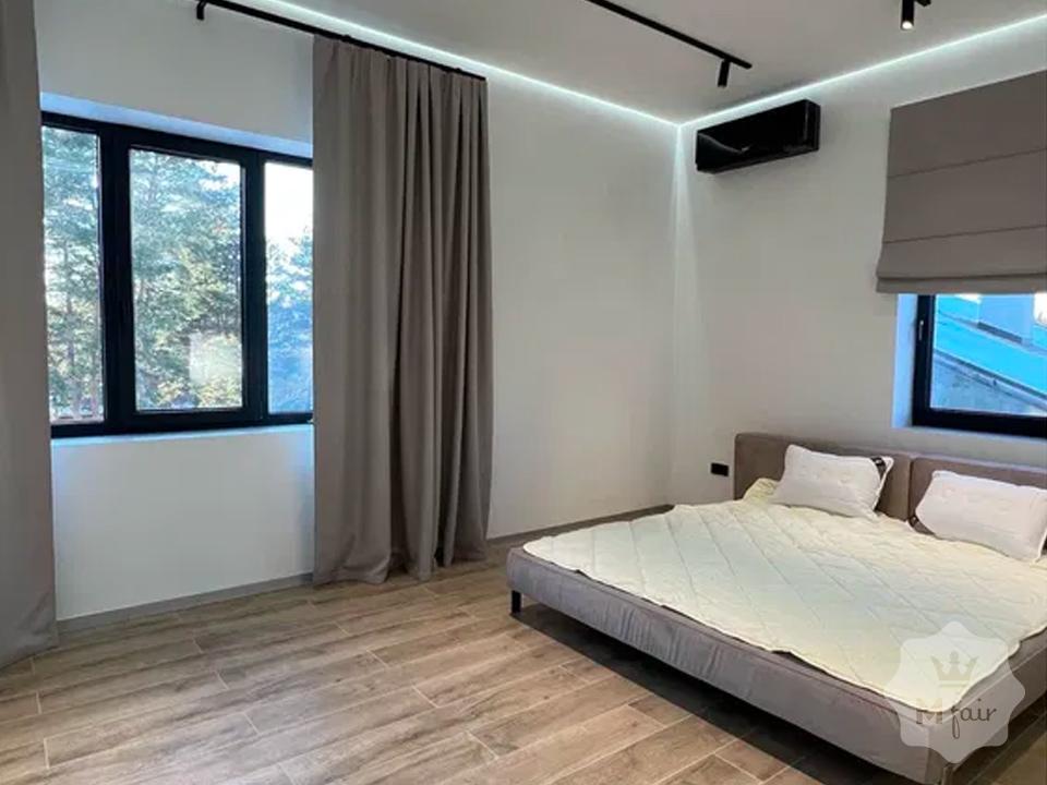 Продажа нового дома в стиле хай-тек в Буче под Киевом