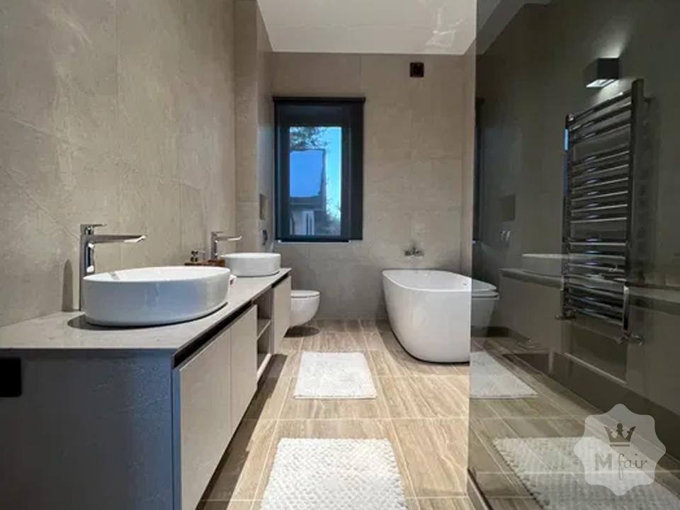 Продажа нового дома в стиле хай-тек в Буче под Киевом