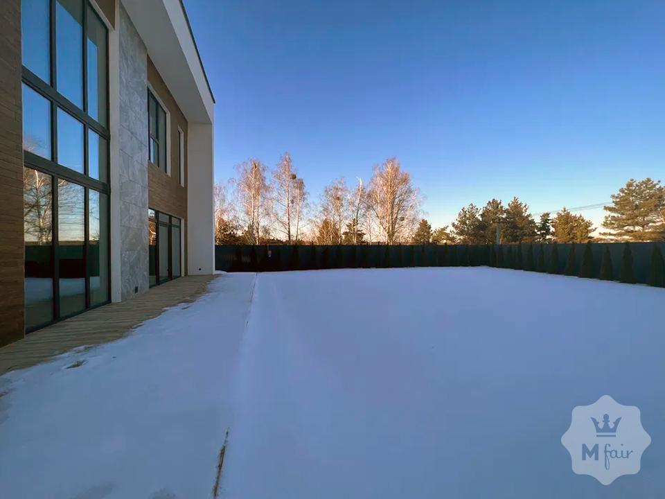 Продажа нового дома в стиле хай-тек в Буче под Киевом