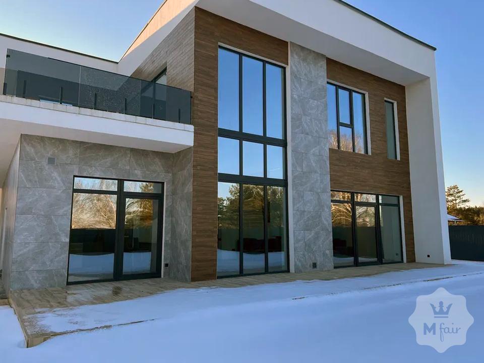 Продажа нового дома в стиле хай-тек в Буче под Киевом