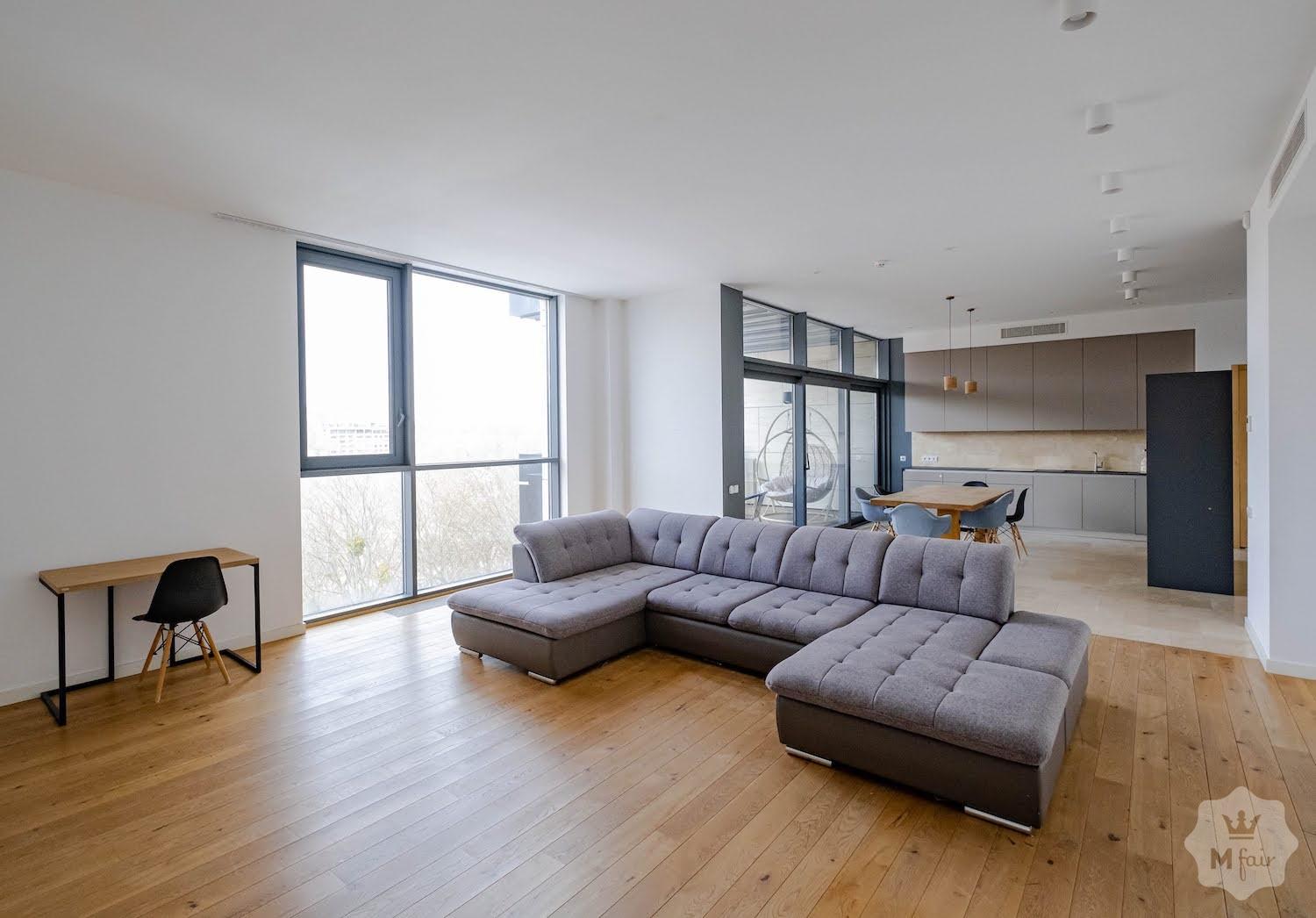 Аренда квартиры с террасой в клубном доме в центре Киева