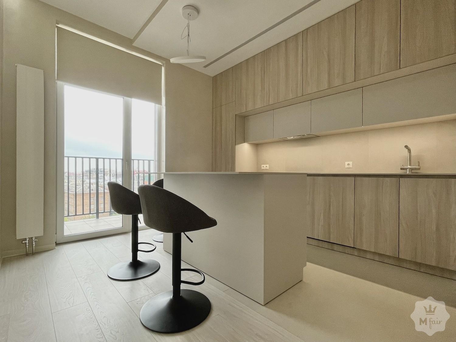 Продажа видовой 4х-комнатной квартиры в комплексе бизнес-класса в Киеве