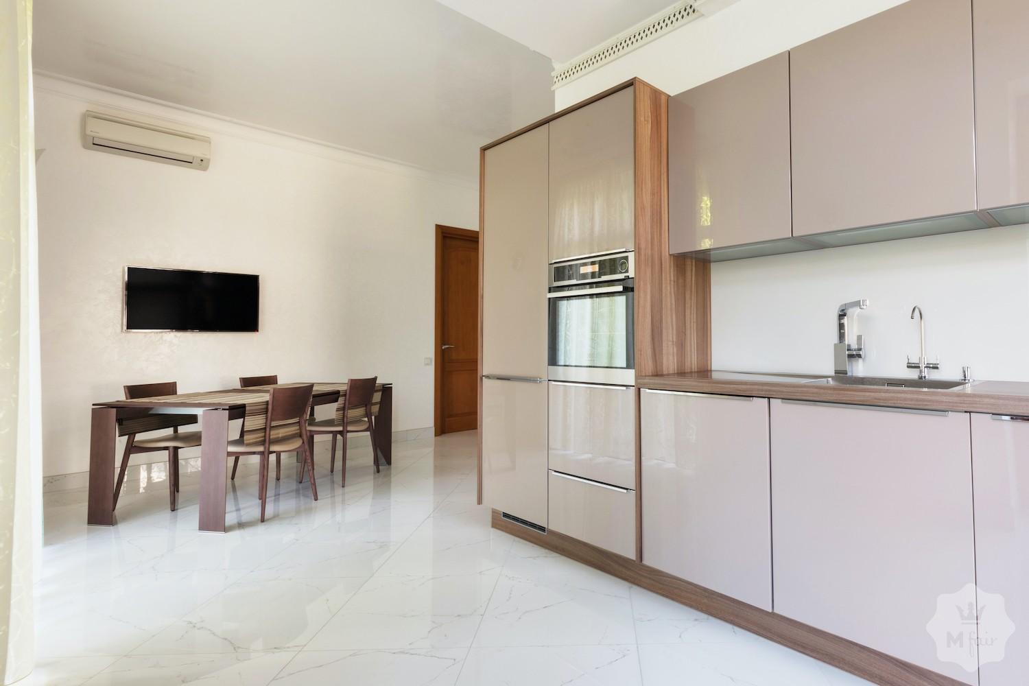 Купить эксклюзивную квартиру с террасой в Пассаже центр Киева