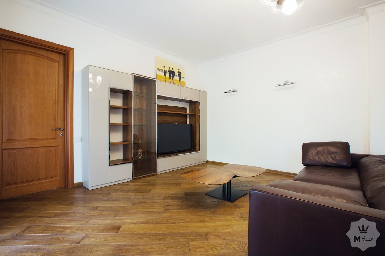 Купить эксклюзивную квартиру с террасой в Пассаже центр Киева