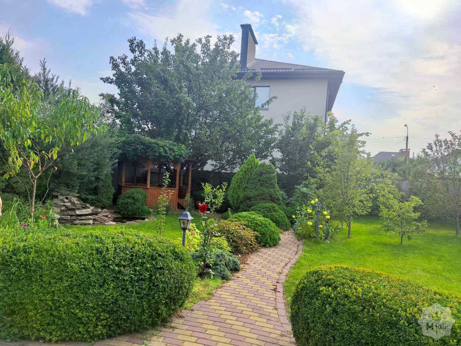 Продажа загородного дома в Черкасах