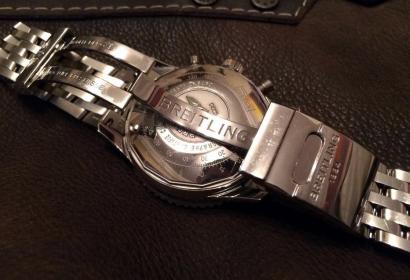 Продажа оригинальных швейцарских часов Breitling Navitimer в Киеве