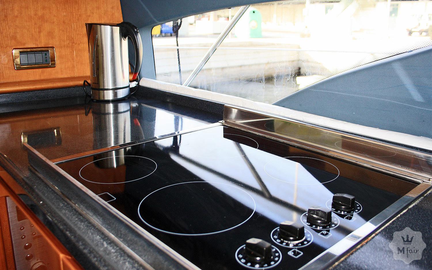 Продажа Azimut 62 в Киеве