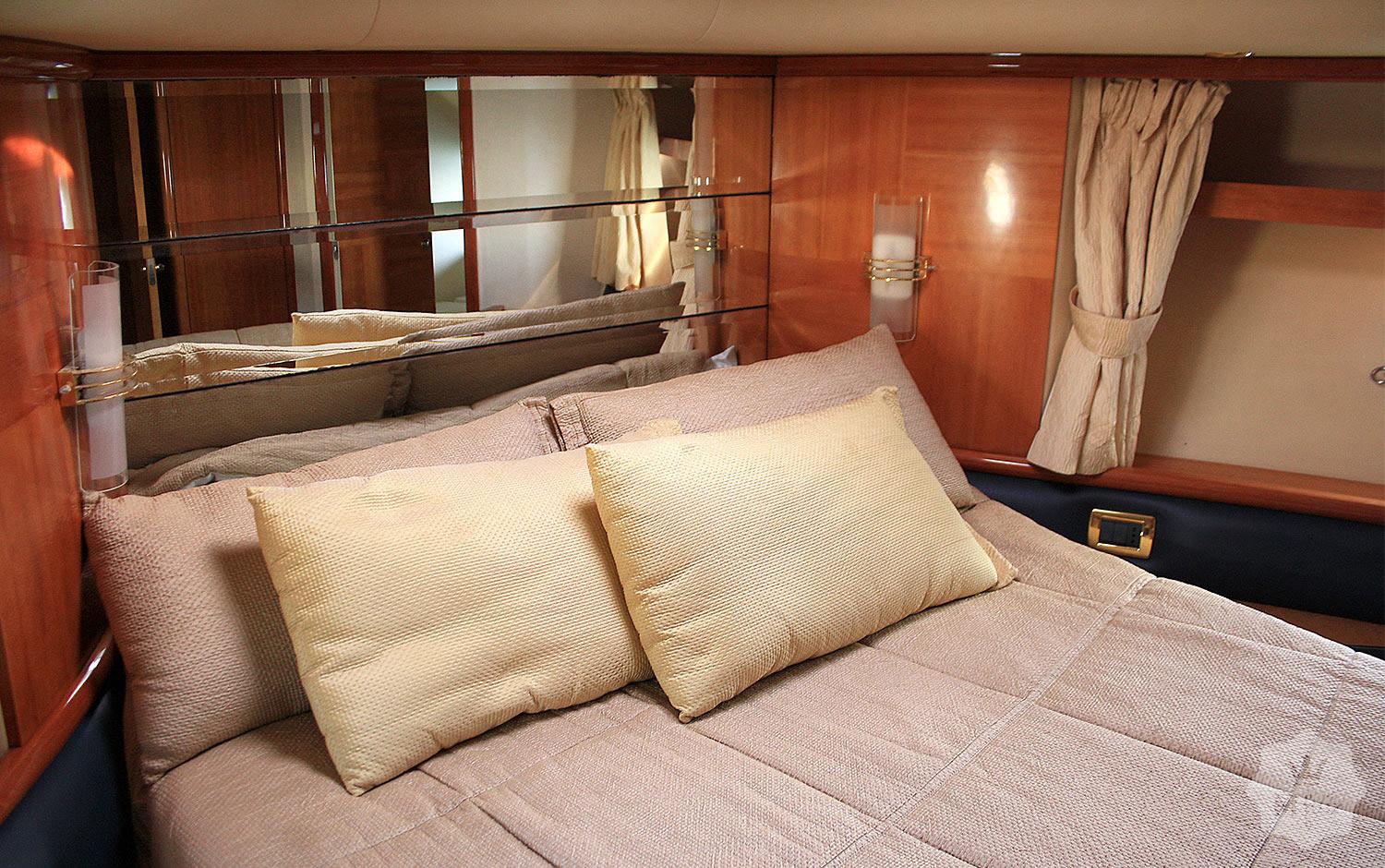 Продажа Azimut 62 в Киеве