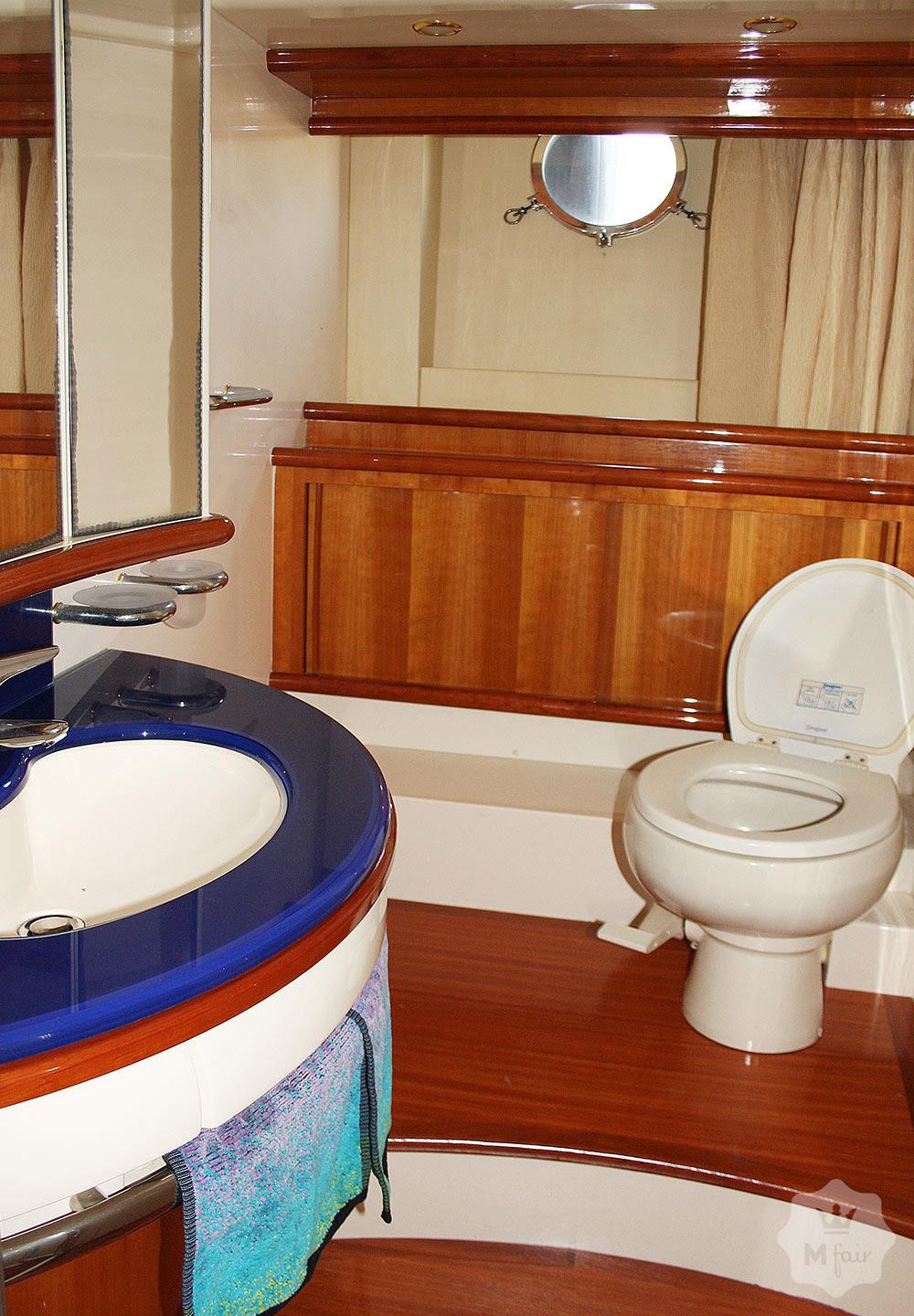 Продажа Azimut 62 в Киеве