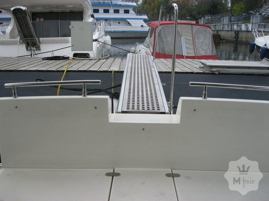 Продажа Azimut 46 в Киеве