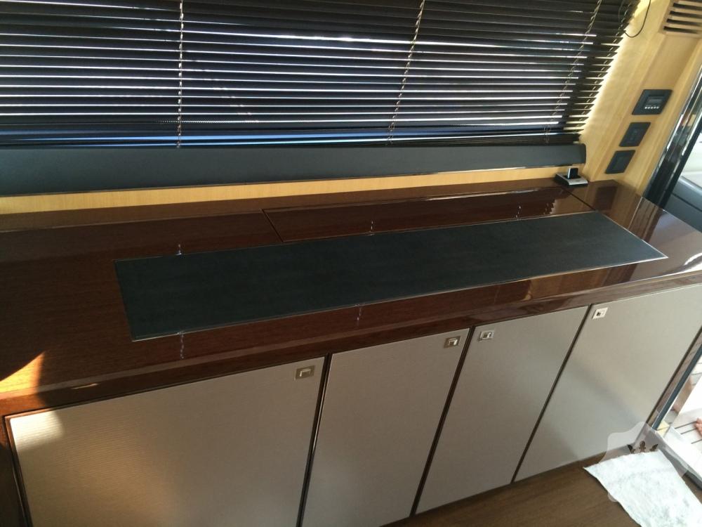 Продажа спортивной яхты Princess V52 '2012 в Киеве