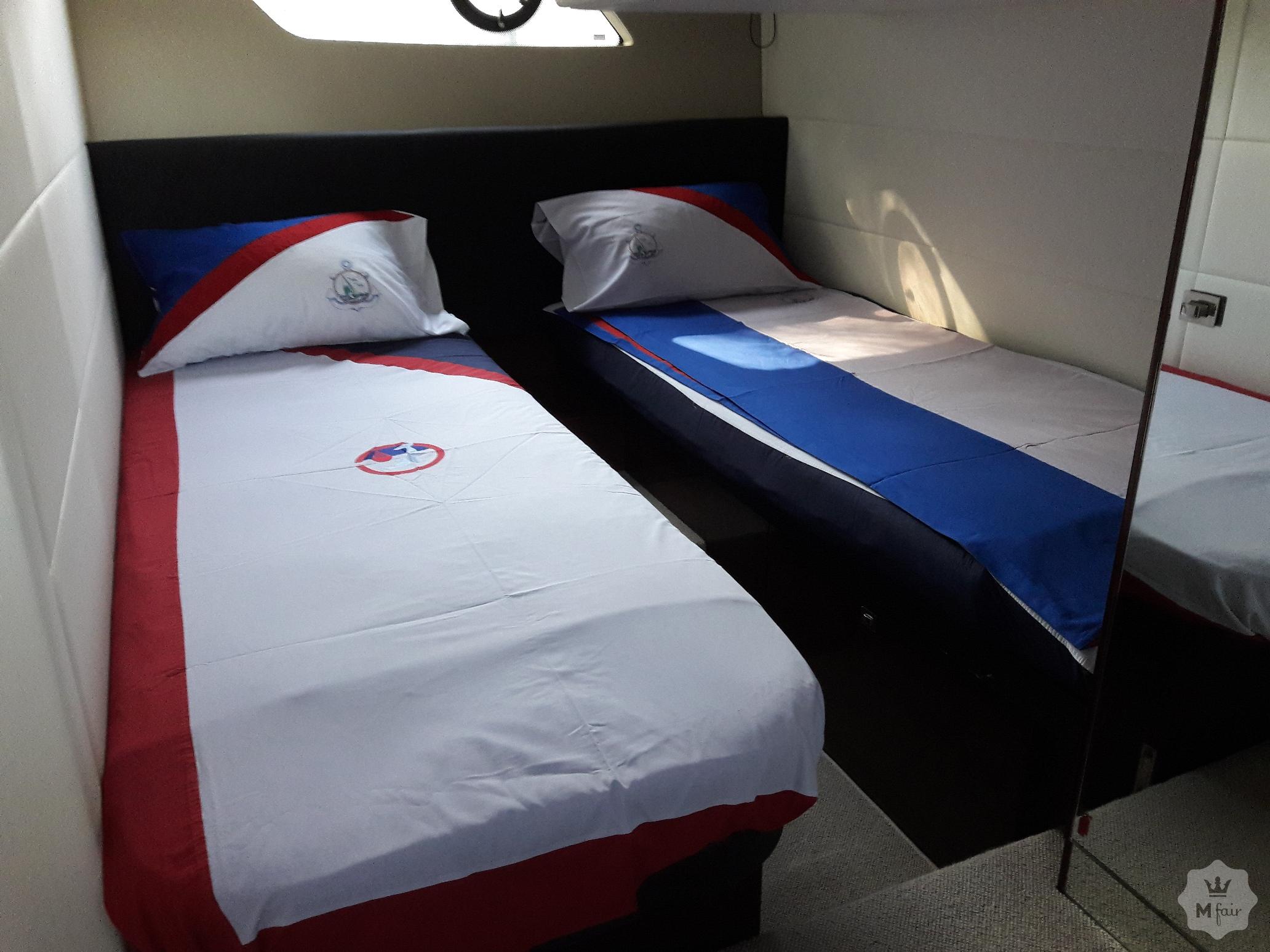 Продажа моторной яхты Princess V39 '2013 в Киеве