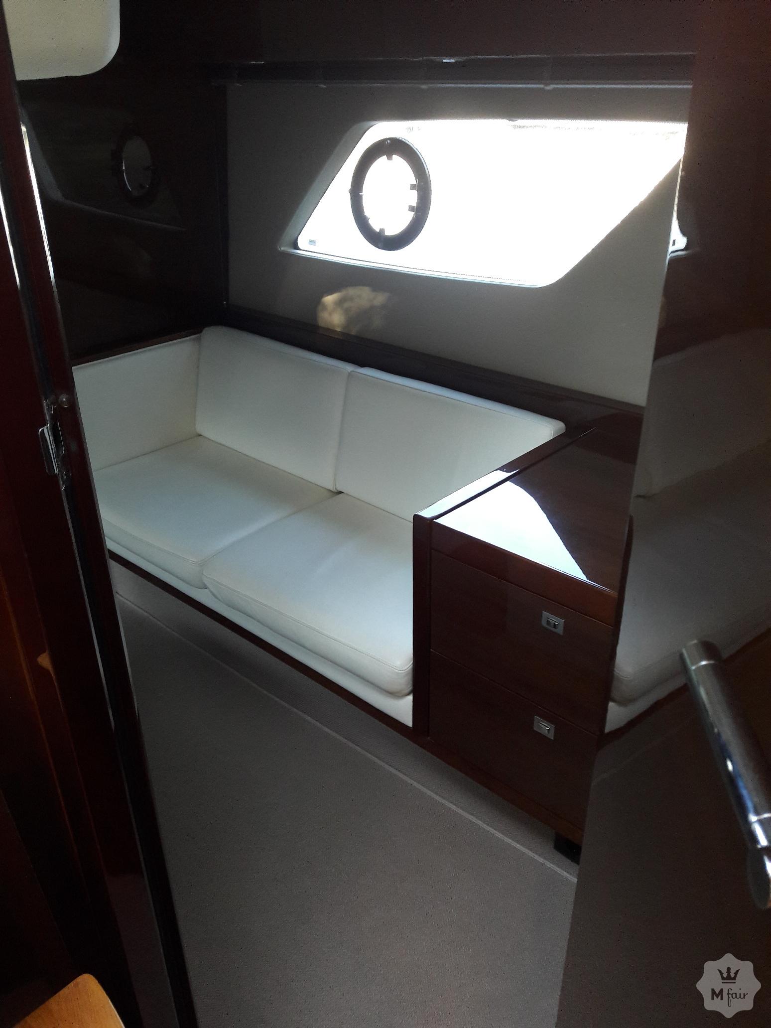 Продажа моторной яхты Princess V39 '2013 в Киеве