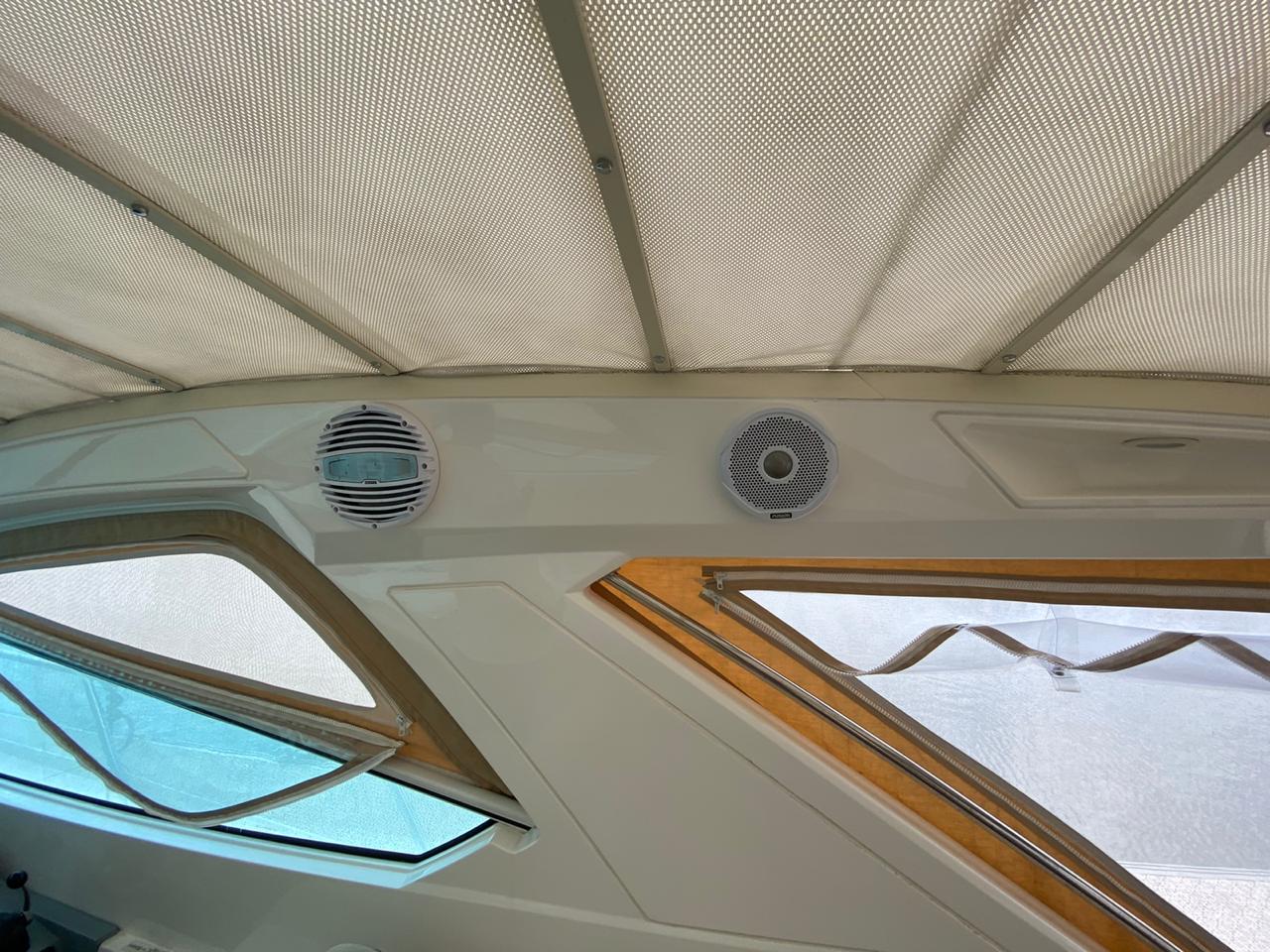 Продажа моторной яхты Sealine 38 SC '2007 в Киеве