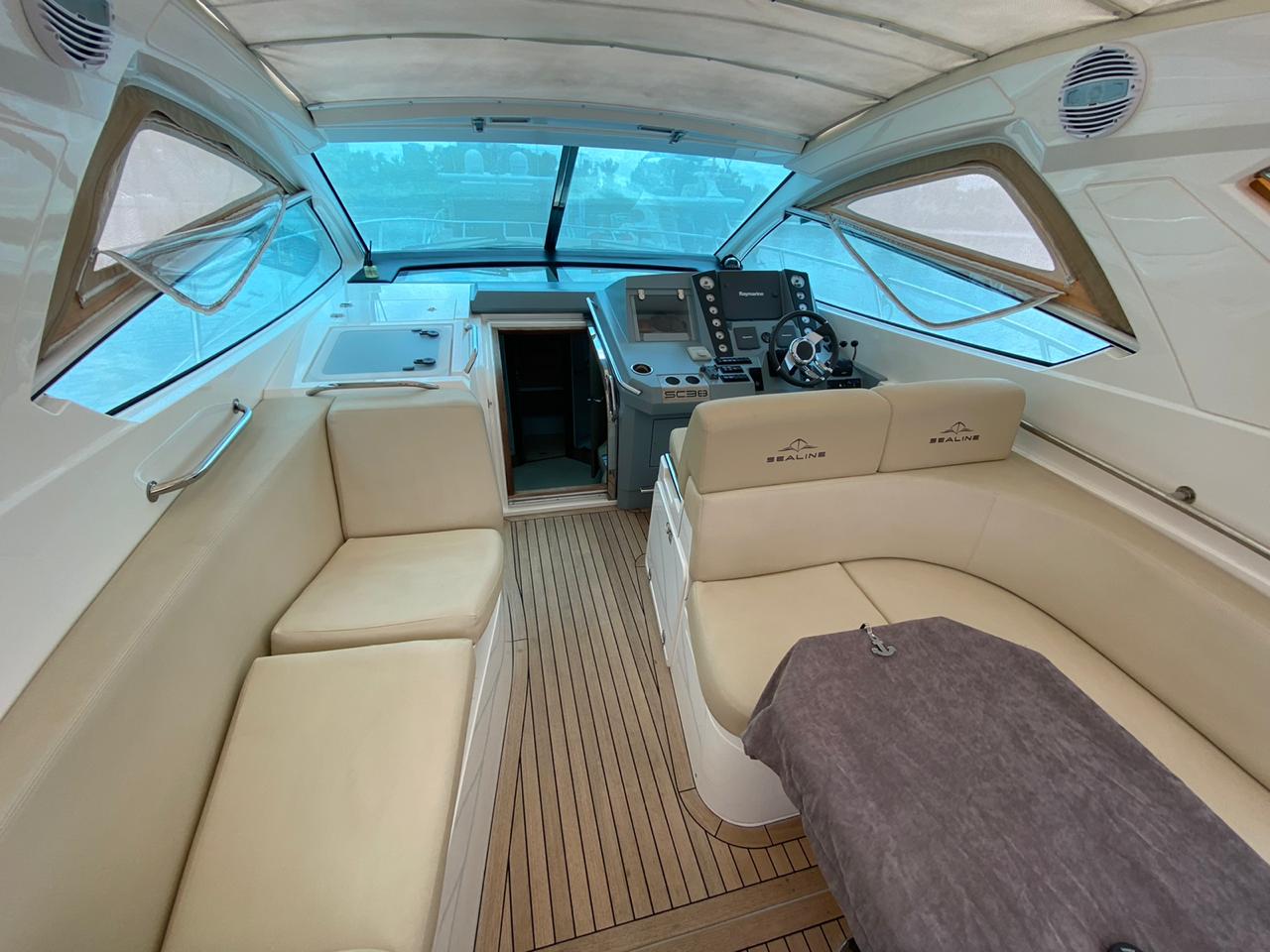 Продажа моторной яхты Sealine 38 SC '2007 в Киеве