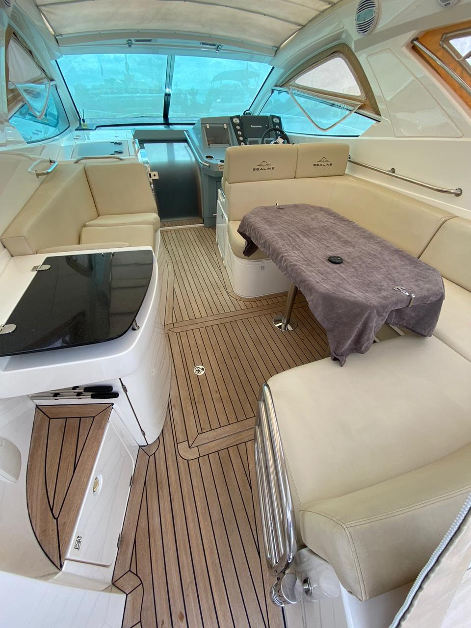 Продажа моторной яхты Sealine 38 SC '2007 в Киеве