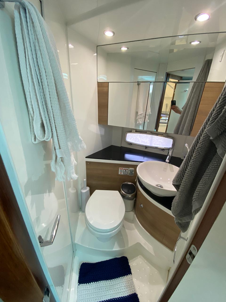 Продажа моторной яхты Sealine 38 SC '2007 в Киеве