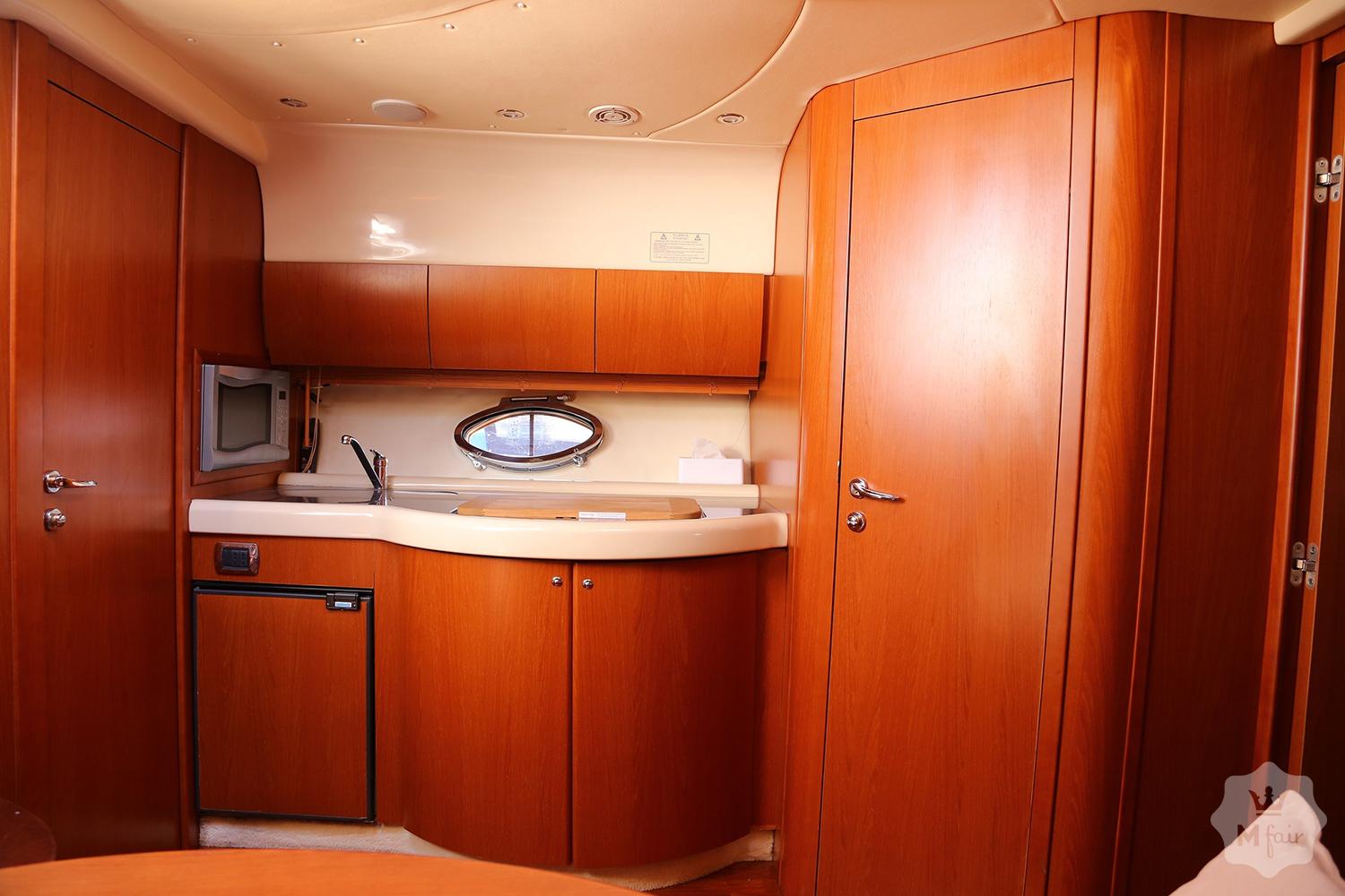 Продажа моторной яхты Azimut Atlantis 425 (Атлантис) '2008 в Киеве