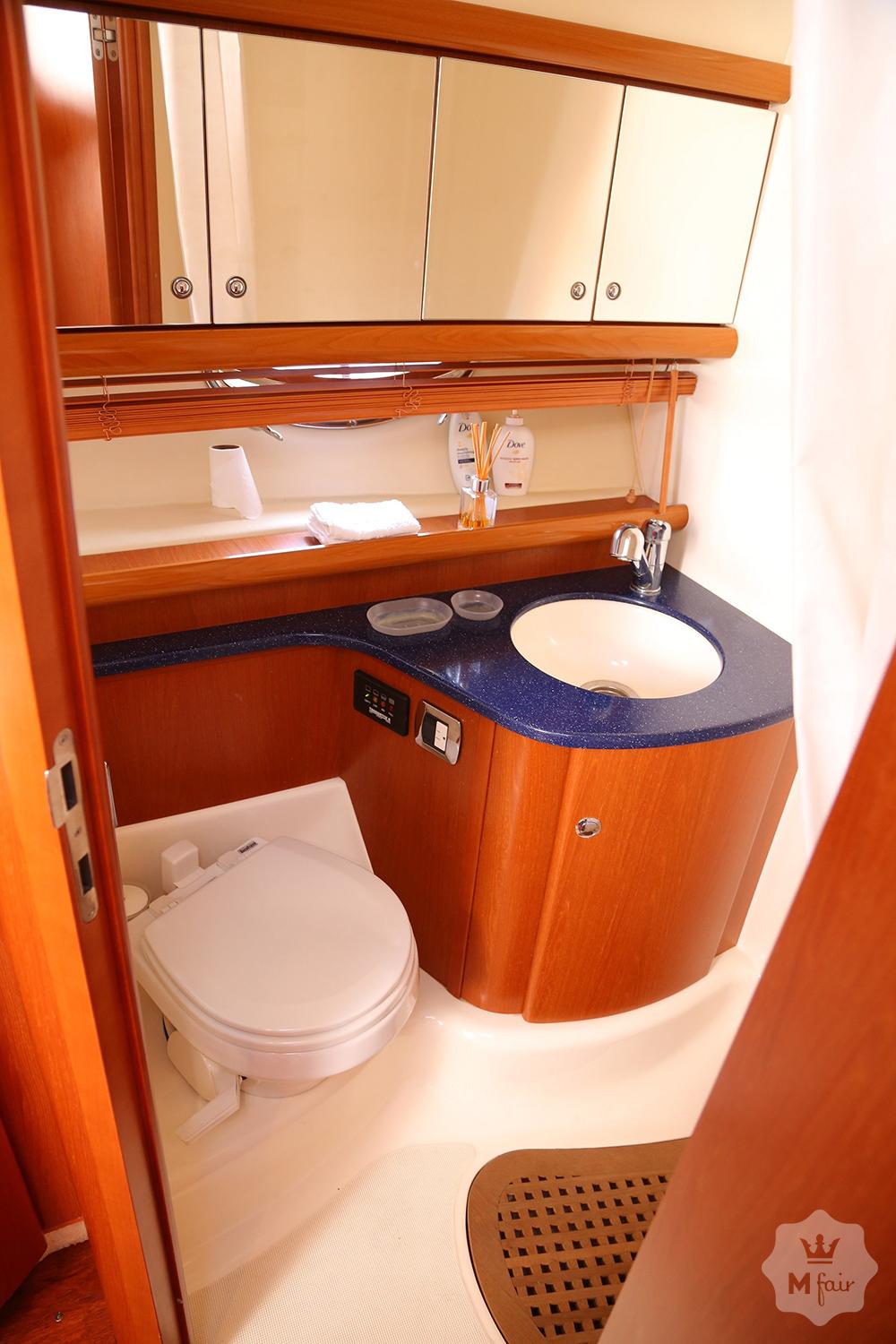 Продажа моторной яхты Azimut Atlantis 425 (Атлантис) '2008 в Киеве