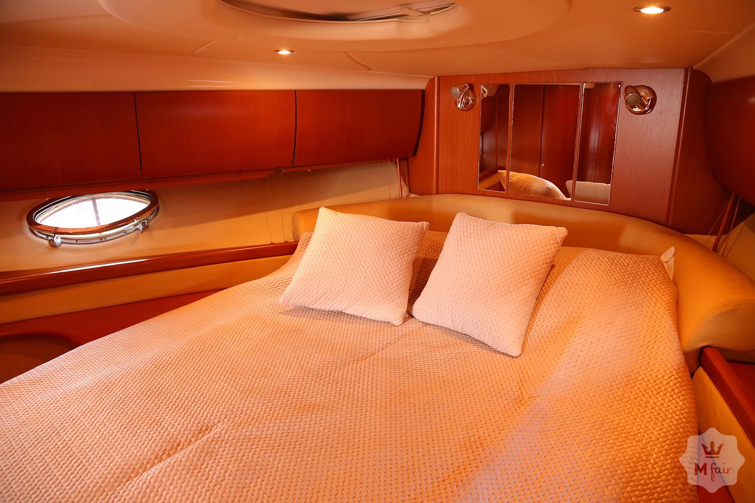 Продажа моторной яхты Azimut Atlantis 425 (Атлантис) '2008 в Киеве