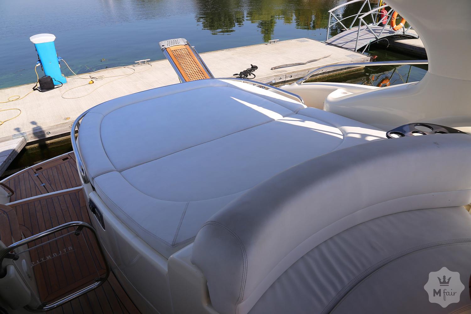 Продажа моторной яхты Azimut Atlantis 425 (Атлантис) '2008 в Киеве