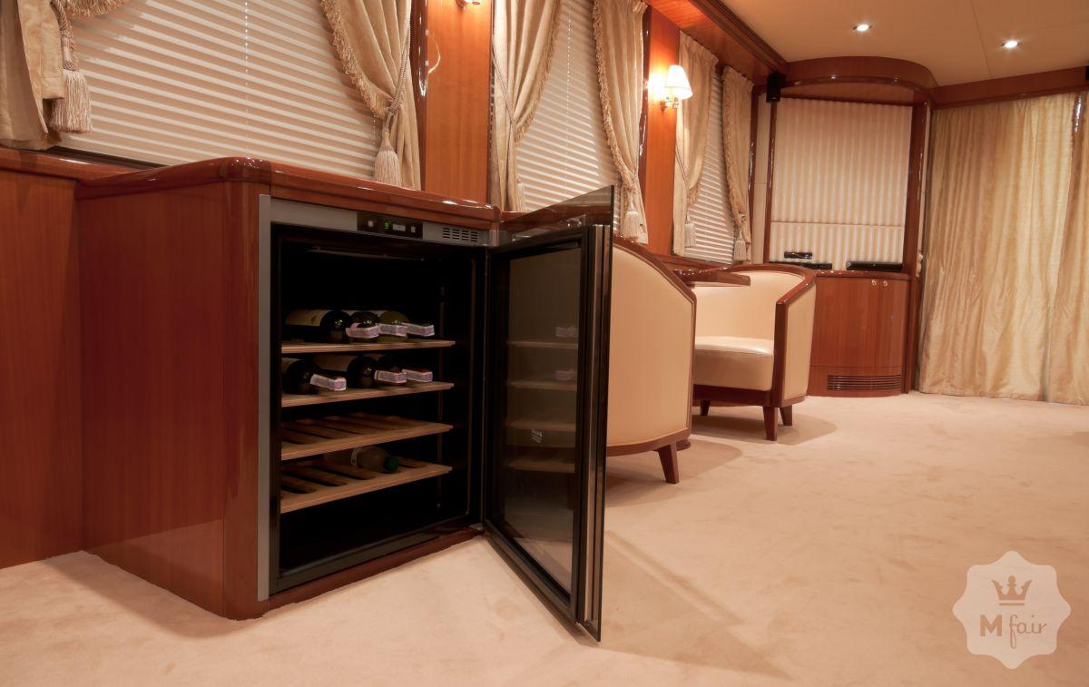 Продажа роскошной 24м моторной яхты '2011 в Киеве