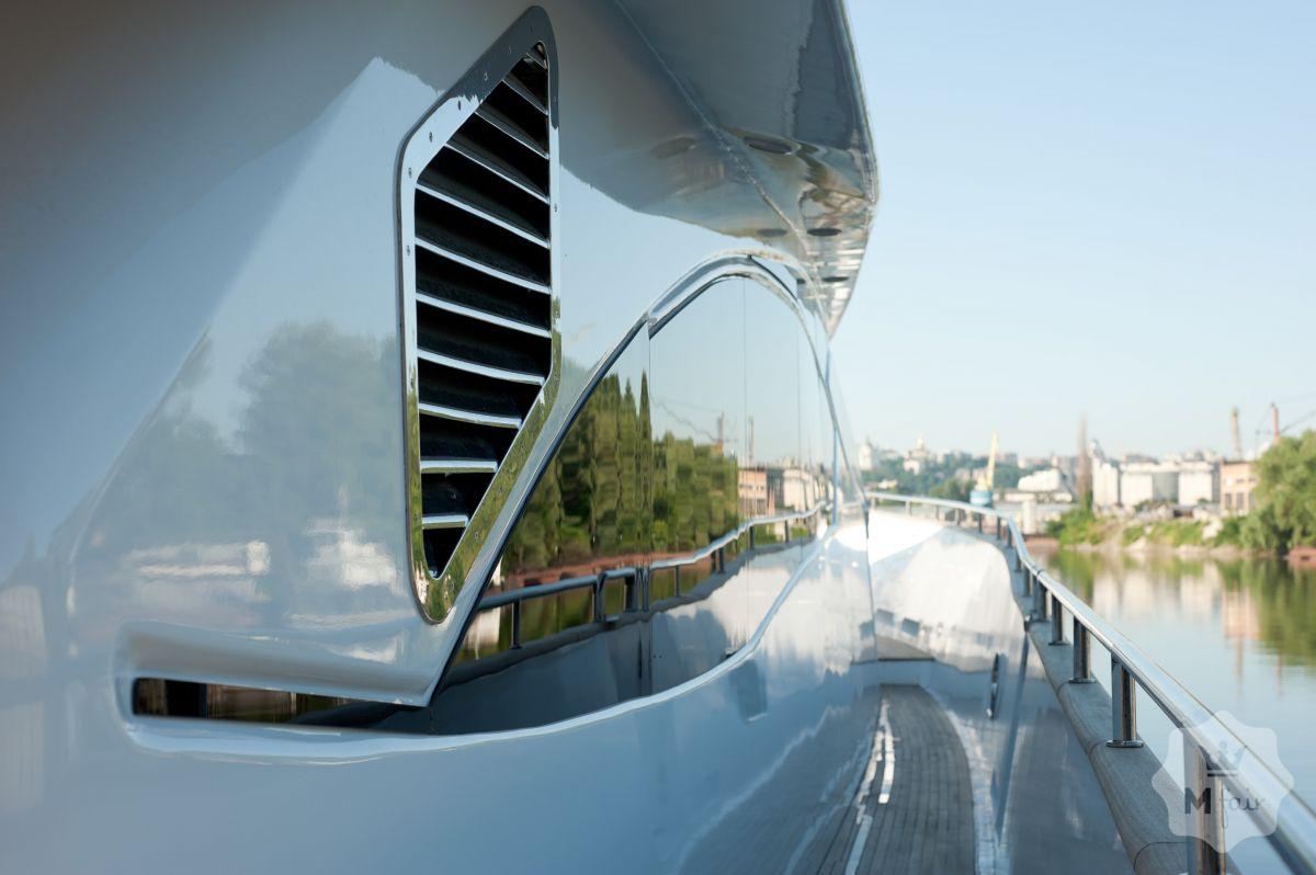 Продажа роскошной 24м моторной яхты '2011 в Киеве