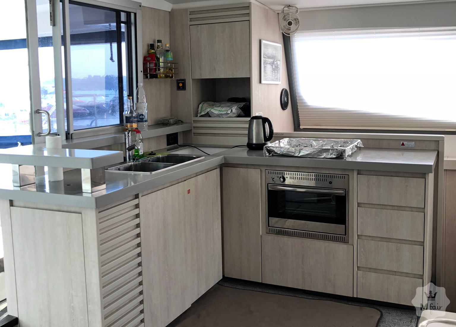 Продажа катамарана Leopard 51 Powercat '2016 в Киеве