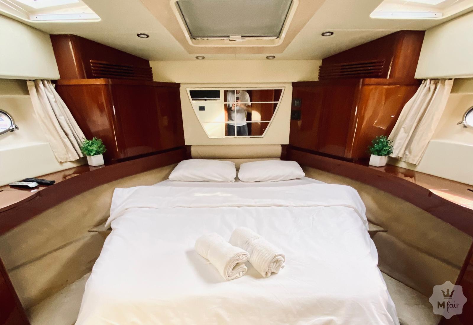 Аренда моторной яхты Sealine T50 '2008 в Киеве