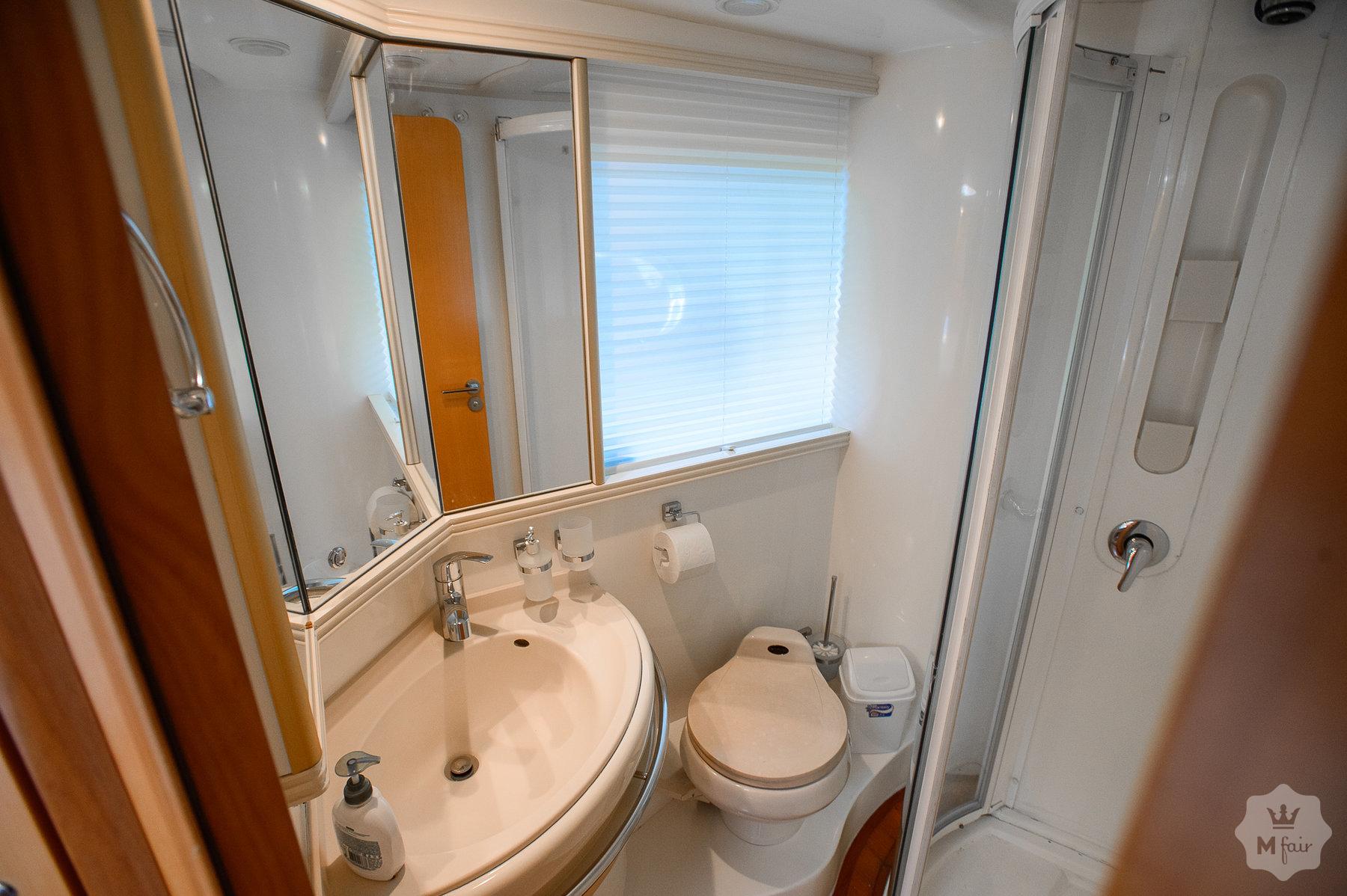 Продажа моторной яхты Baia Yachts Aqua 54 '2004 в Одессе