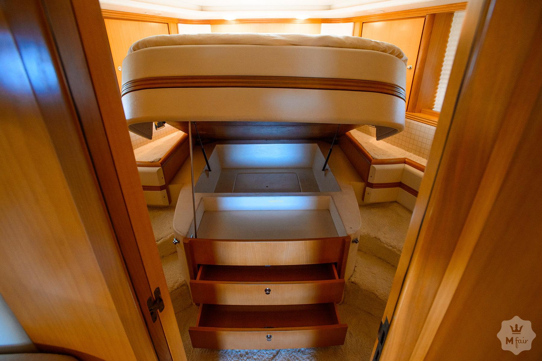 Продажа моторной яхты Baia Yachts Aqua 54 '2004 в Одессе