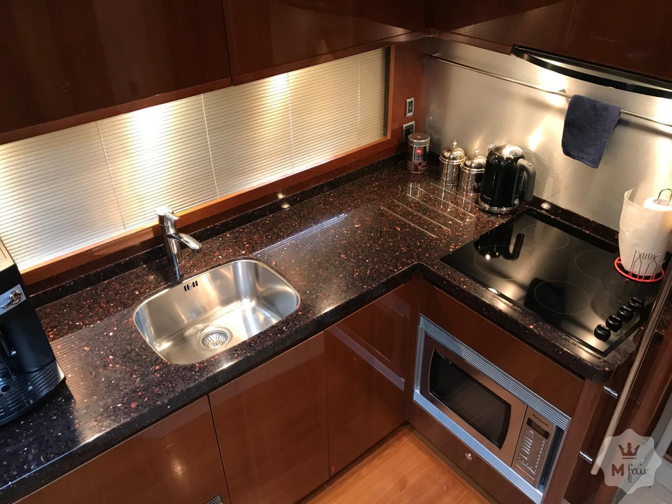 Продажа яхты с флайбриджем Princess 54 Fly '2008 в Киеве