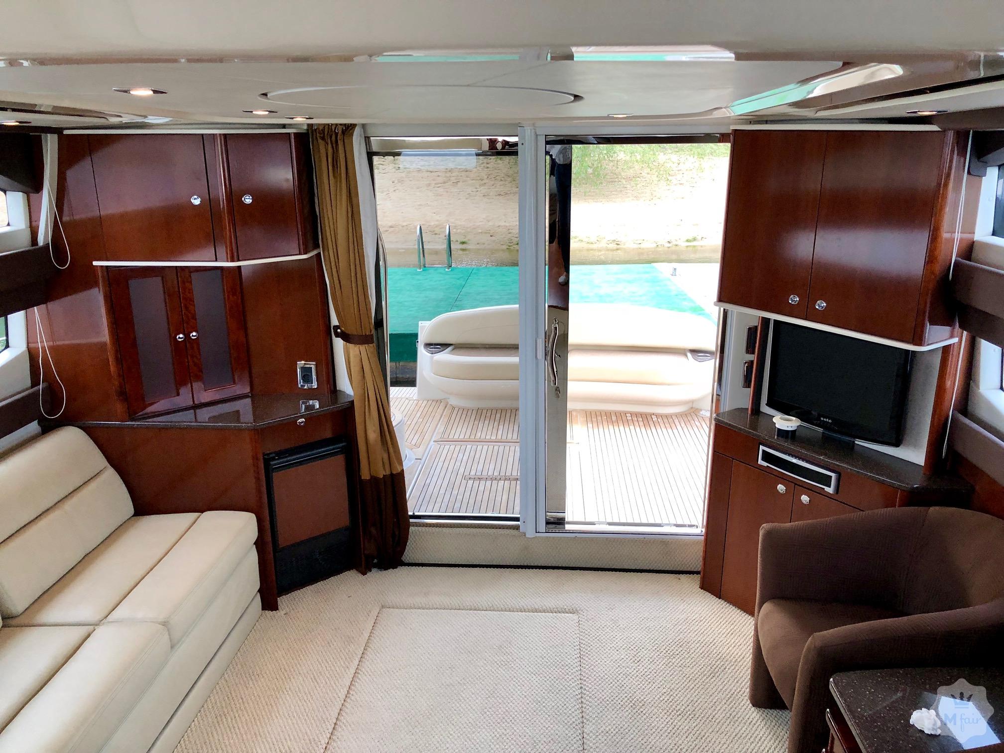 Продажа моторной яхты c флайбриджем Meridian 441 Fly '2011 в Киеве