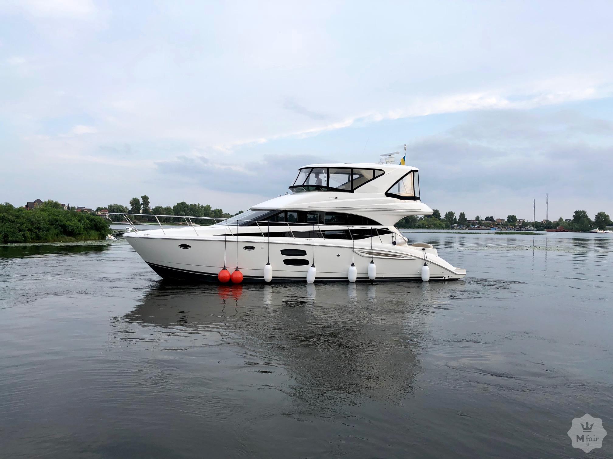 Продажа моторной яхты c флайбриджем Meridian 441 Fly '2011 в Киеве