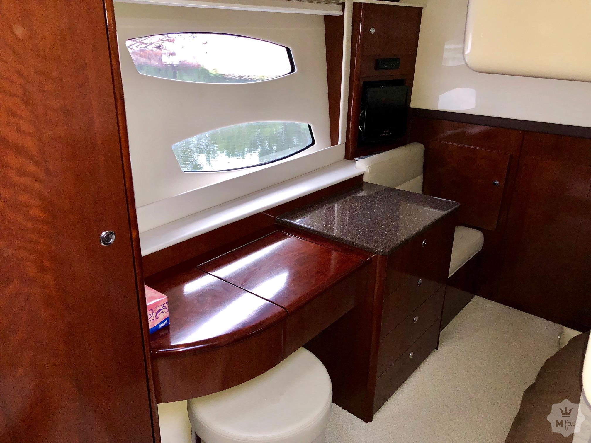 Продажа моторной яхты c флайбриджем Meridian 441 Fly '2011 в Киеве