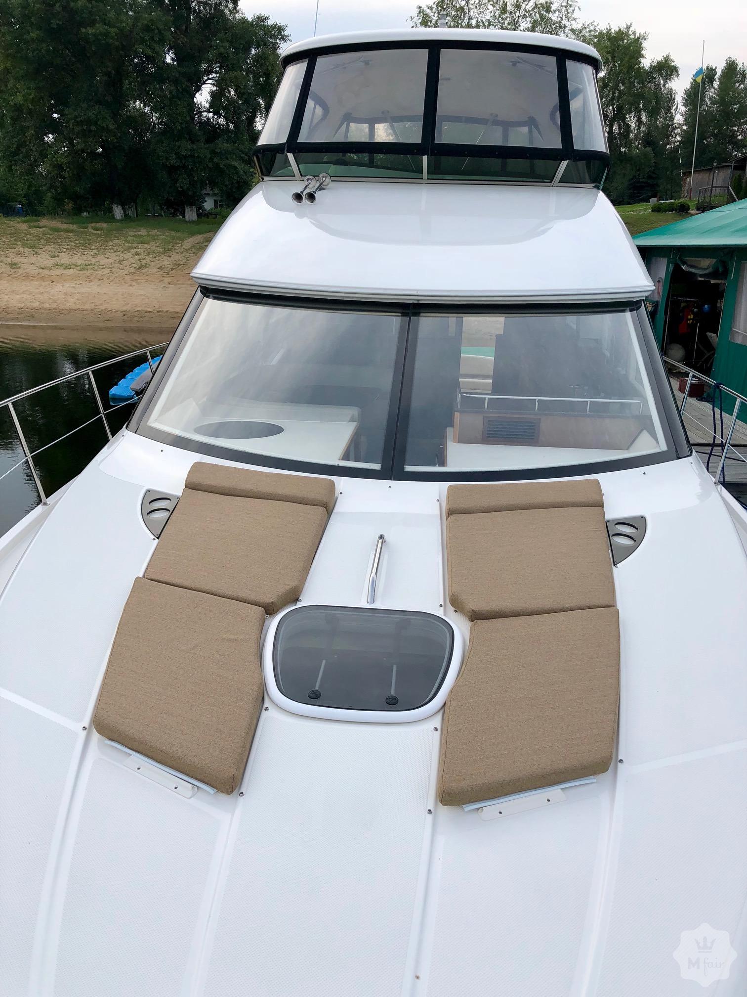 Продажа моторной яхты c флайбриджем Meridian 441 Fly '2011 в Киеве