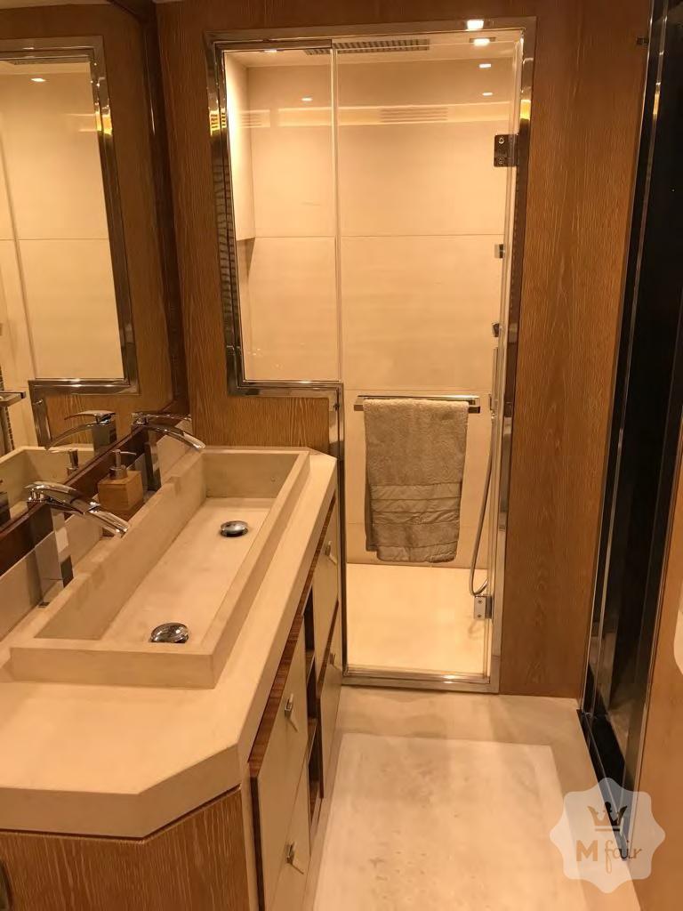 Продажа моторной яхты Monte Carlo Yachts 70 '2014 в Украине