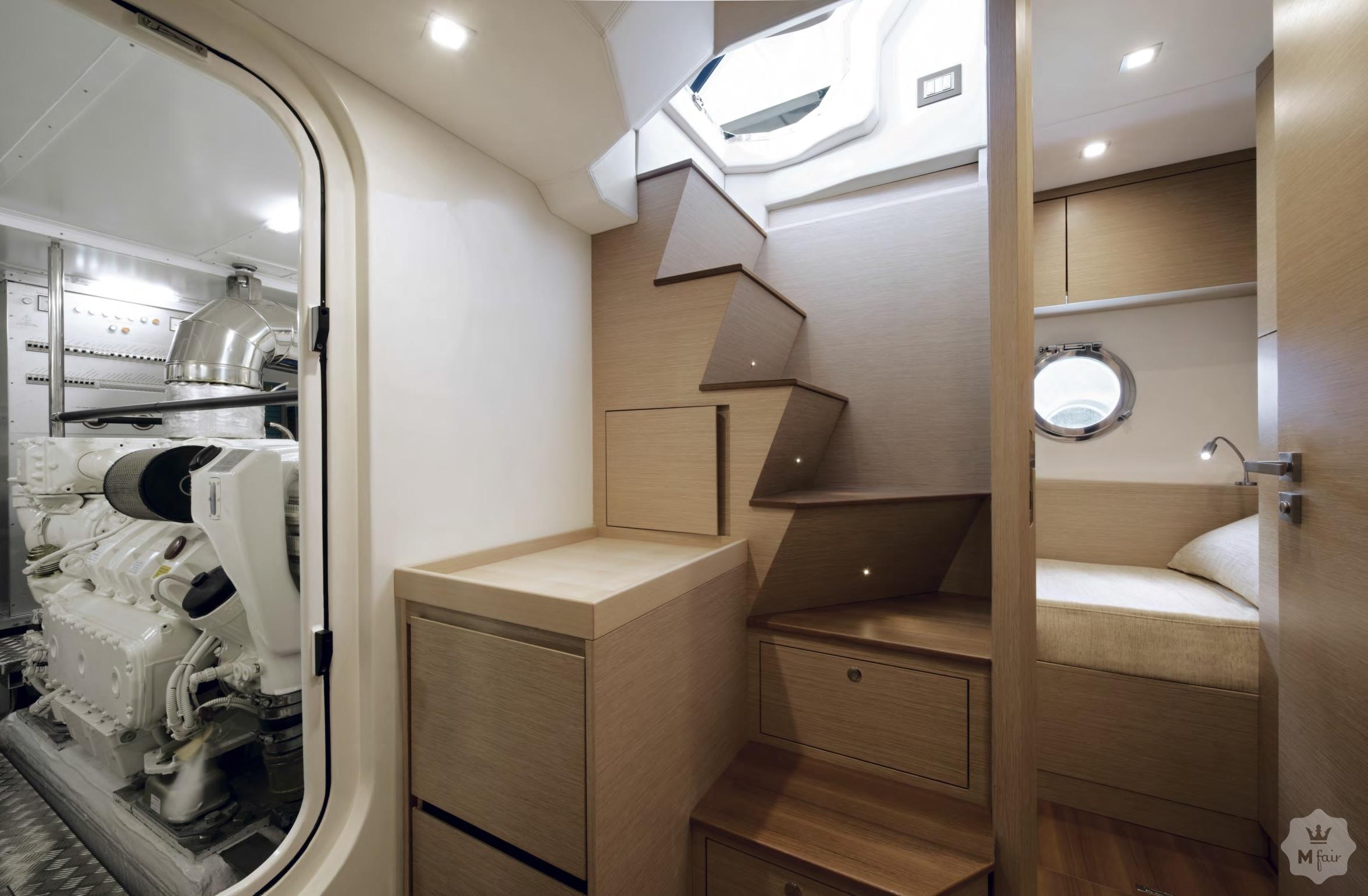 Продажа моторной яхты Monte Carlo Yachts 70 '2014 в Украине