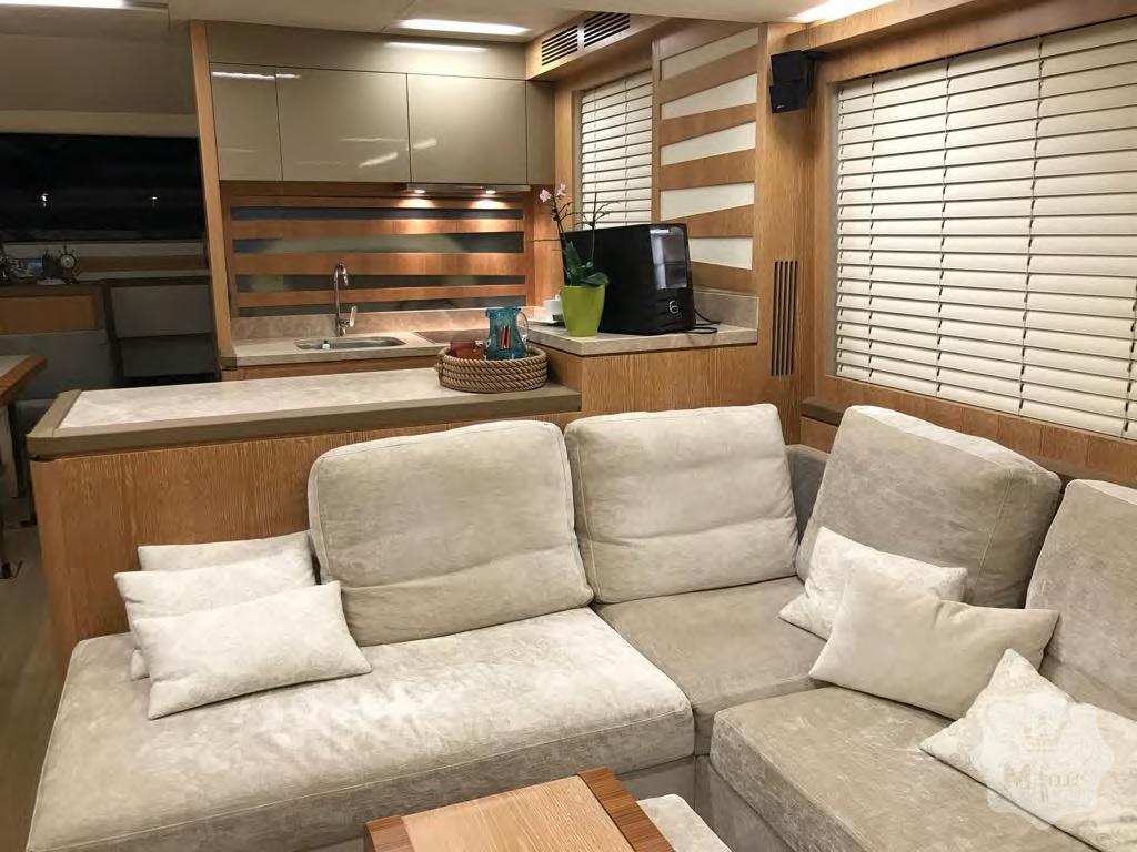 Продажа моторной яхты Monte Carlo Yachts 70 '2014 в Украине