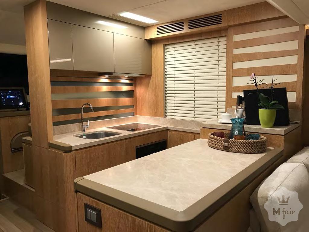 Продажа моторной яхты Monte Carlo Yachts 70 '2014 в Украине