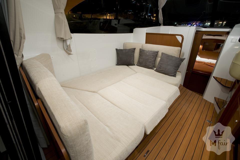 Продажа моторной яхты Beneteau Antares 30 Fly '2011 в Киеве