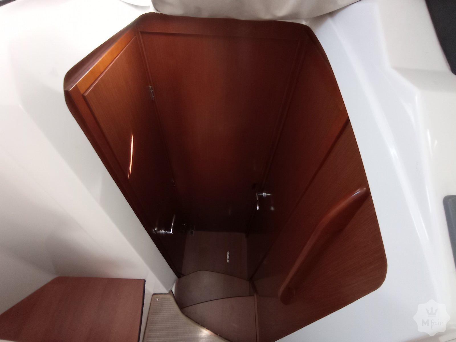 Продажа моторной яхты Beneteau Antares 30 Fly '2011 в Киеве