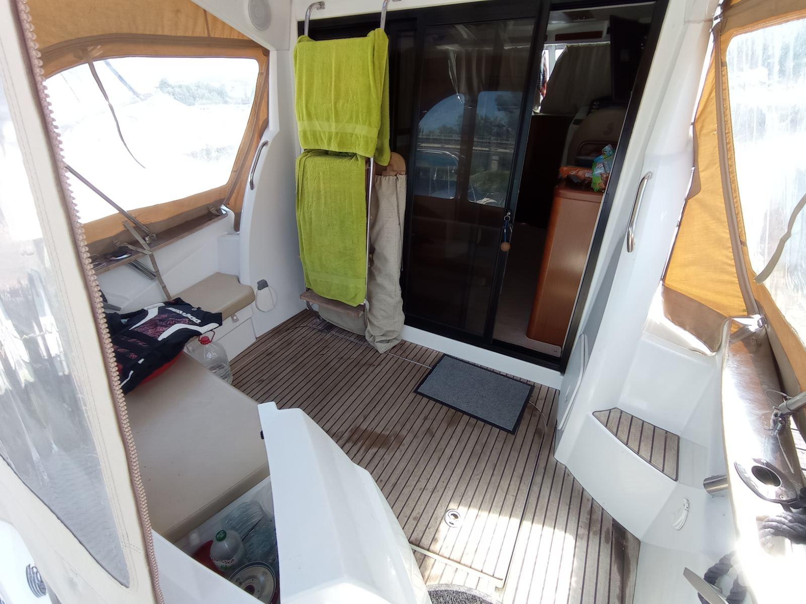 Продажа моторной яхты Beneteau Antares 30 Fly '2011 в Киеве