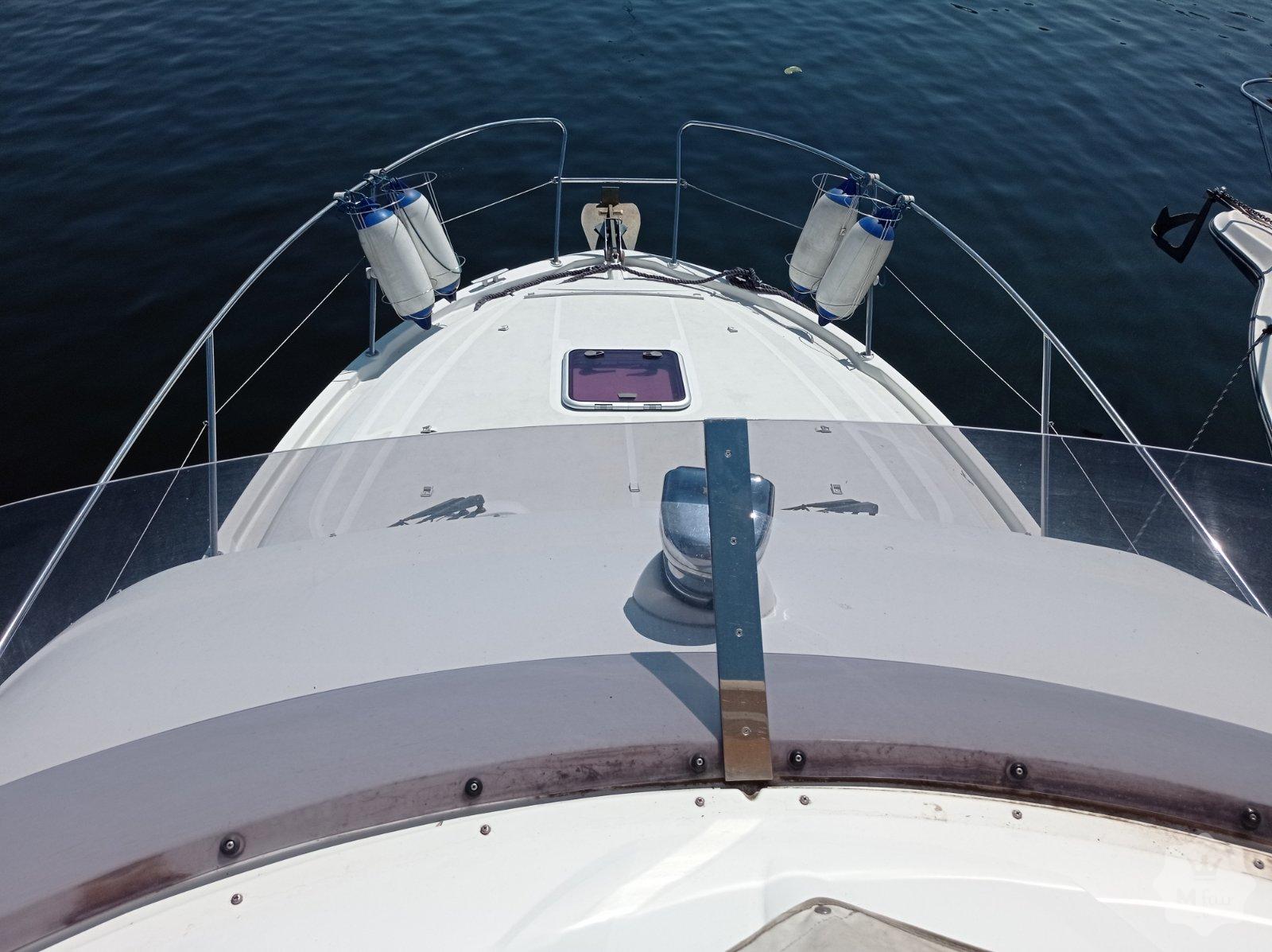 Продажа моторной яхты Beneteau Antares 30 Fly '2011 в Киеве